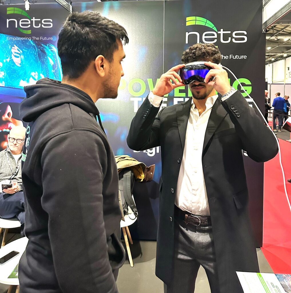 Reimagining Managed IT with VR & FLM 